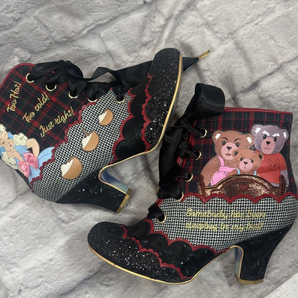 Irregular Choice Goldilocks Three Bears New Roomie Ankle Boot Women's Size 9.5